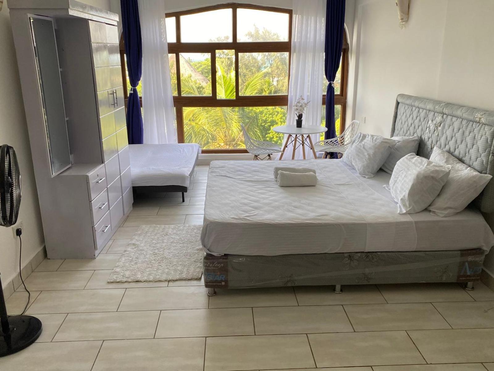 Beachfront Bliss Villa Diani Beach Exterior foto